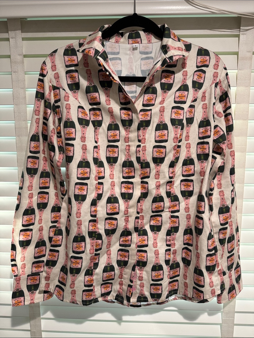 Middy n me veuve Button-Down Shirt veuve cliquot Champagne Bottle Print